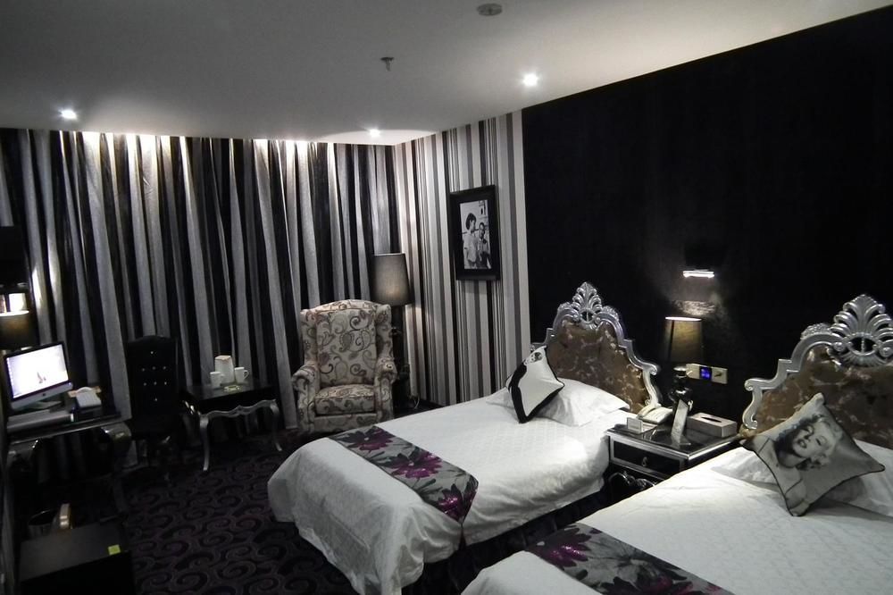 Victoria Hotel Luoyang  Exterior photo