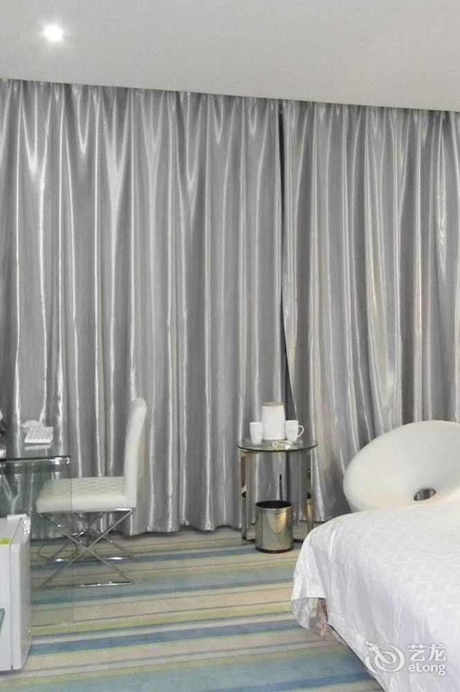 Victoria Hotel Luoyang  Exterior photo